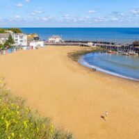 england-kent-broadstairs-best-beaches-main-beach-viking-bay-flowers-sunny-day