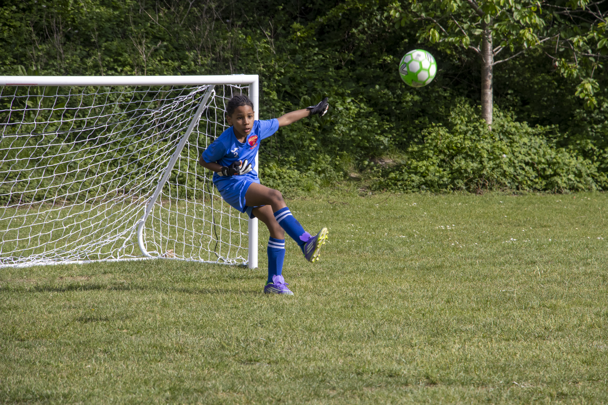 26-trust-football-122